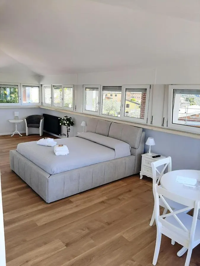 Daire Panoramic Suite Cavaion Veronese