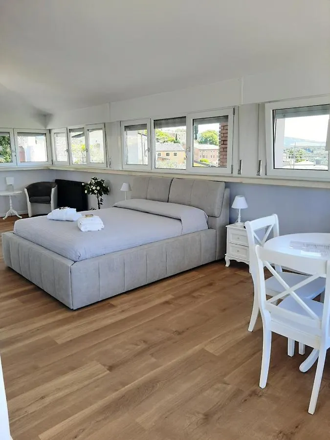 Panoramic Suite Cavaion Veronese Daire