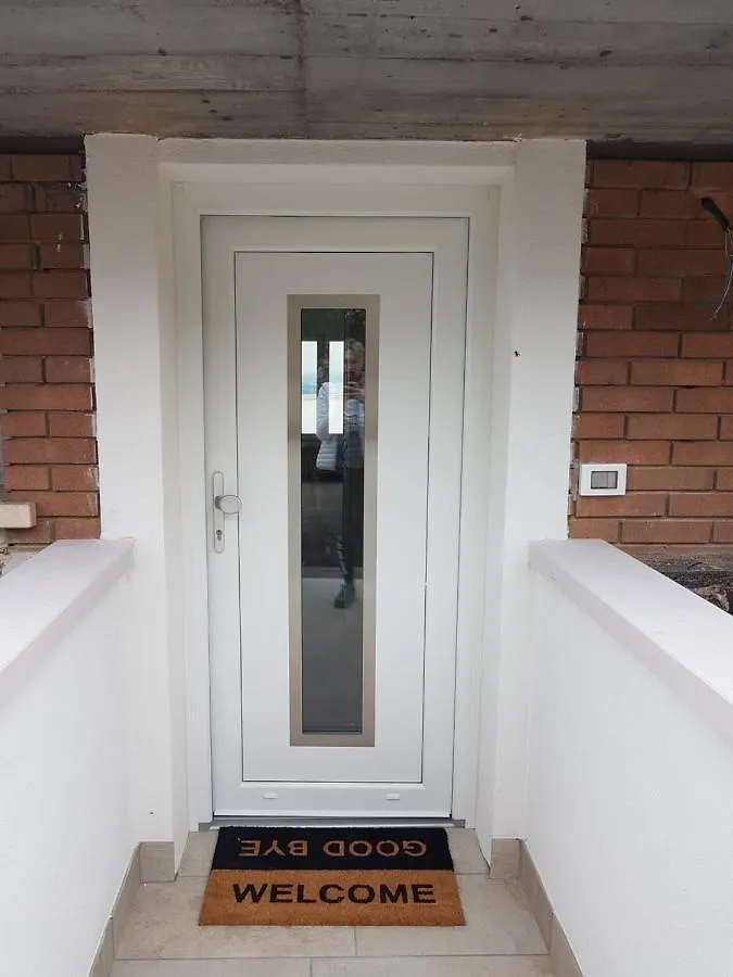 Apartment Panoramic Suite Cavaion Veronese Italien
